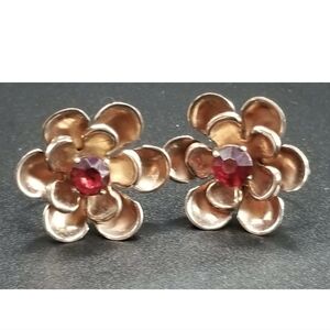 Vintage Gold Tone Sterling Flower Earrings.